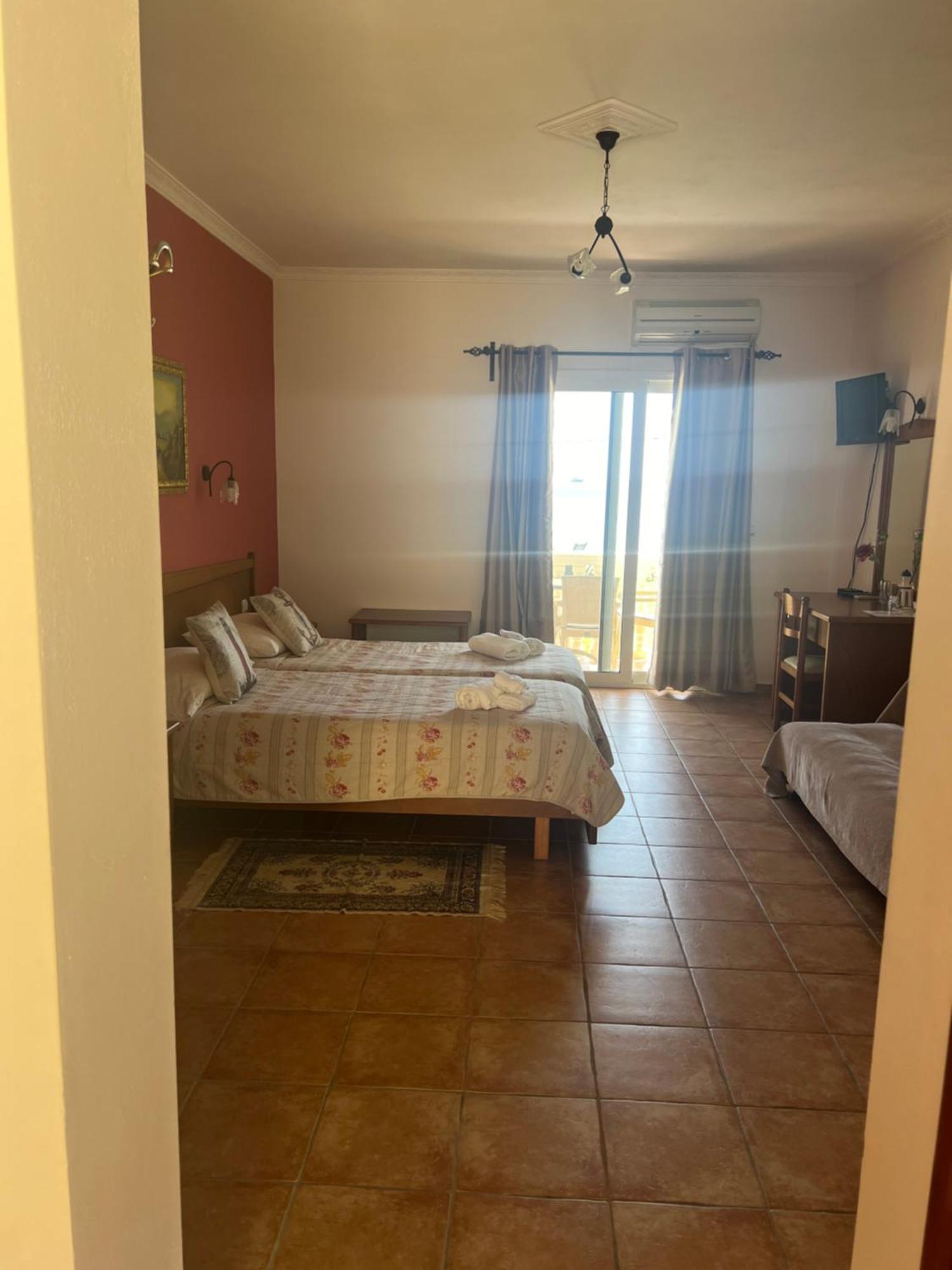 Aparthotel San George Cove Afión Esterno foto