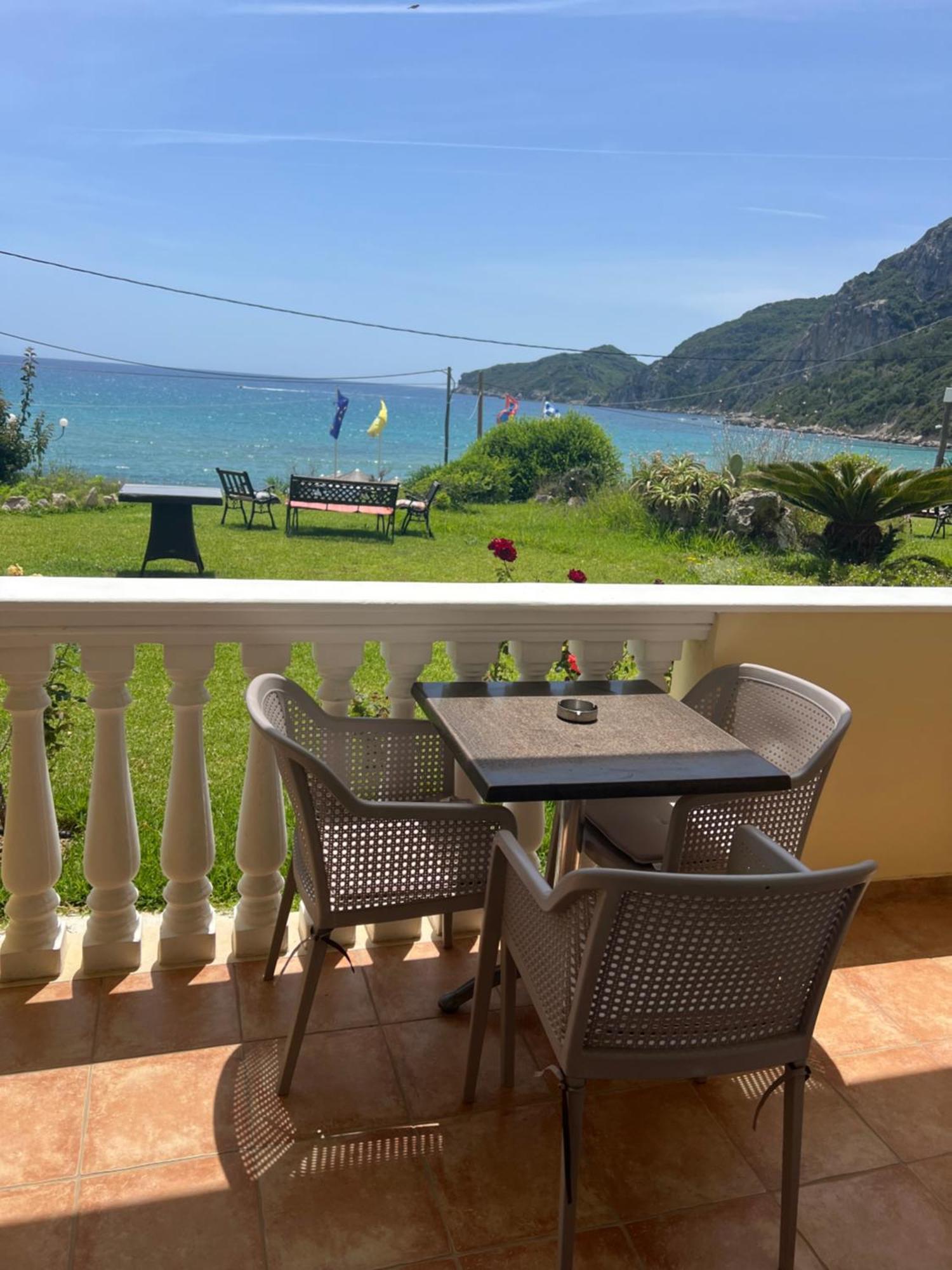 Aparthotel San George Cove Afión Esterno foto